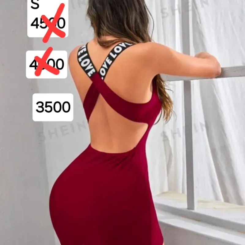 Vestido ajustado color vino