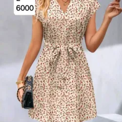 Vestido albaricoque con flores 