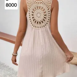 Vestido beige con bordado 