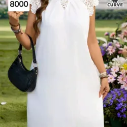 Vestido blanco de mangas con encaje 
