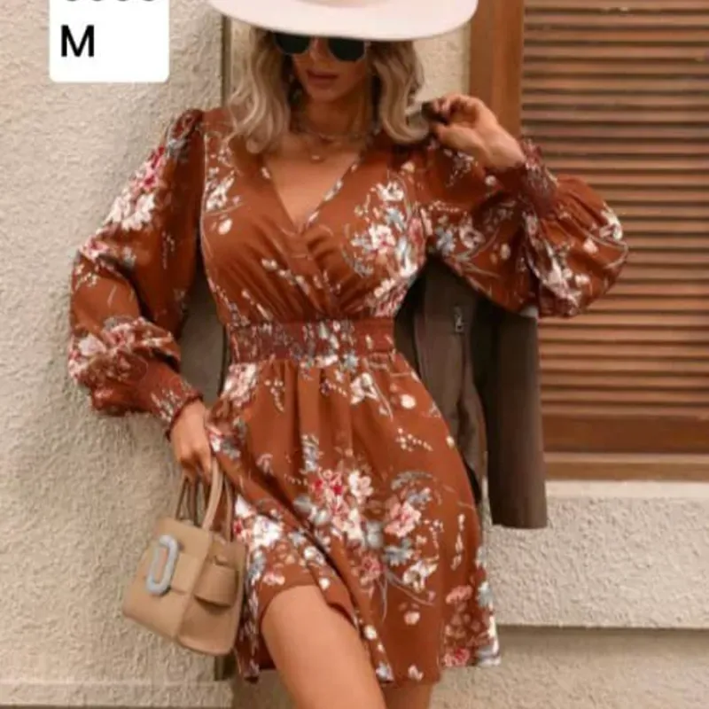 Vestido café con mangas