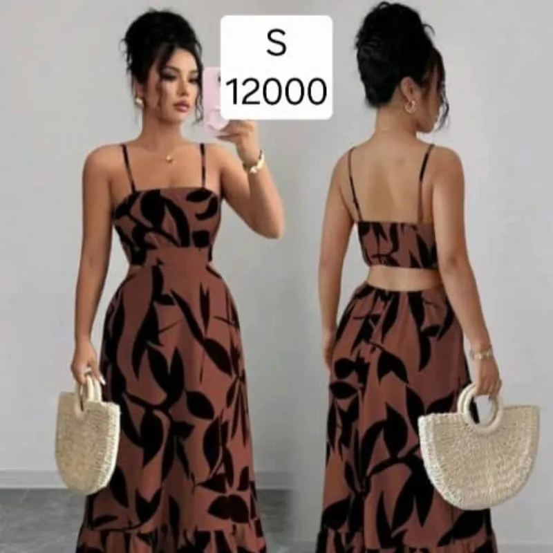Vestido Carmelita adornos Negros