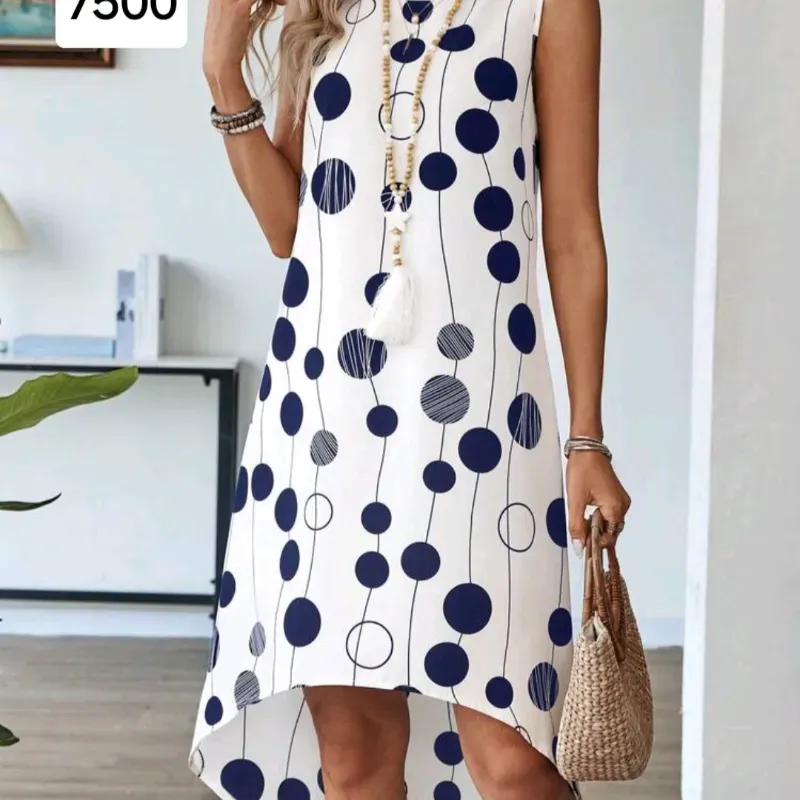 Vestido con estampado de bolas