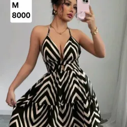 Vestido con estampado geométrico