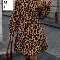 Vestido de leopardo con mangas