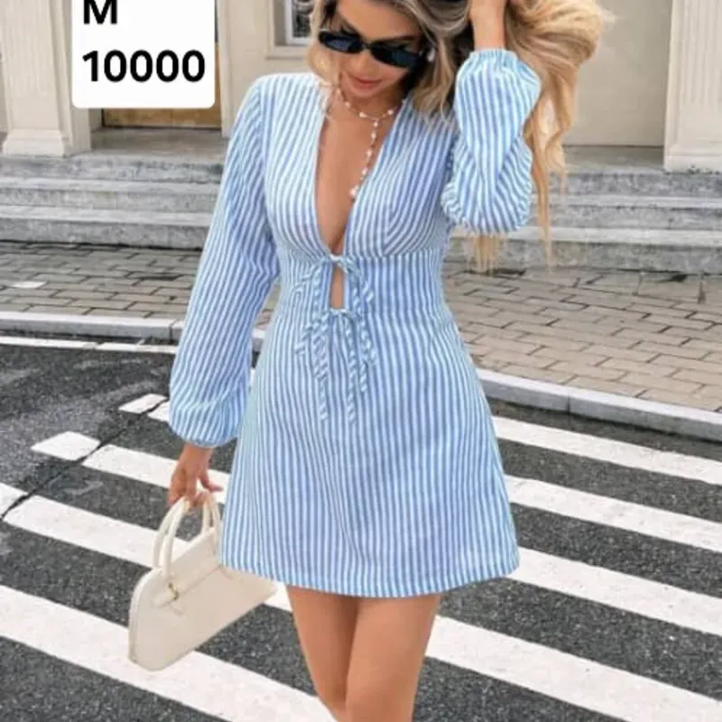 Vestido de mangas azul con rayas