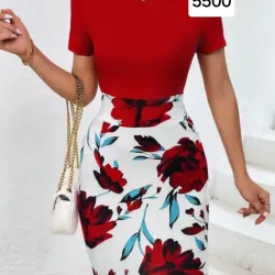 Vestido elastizado rojo y estampado 