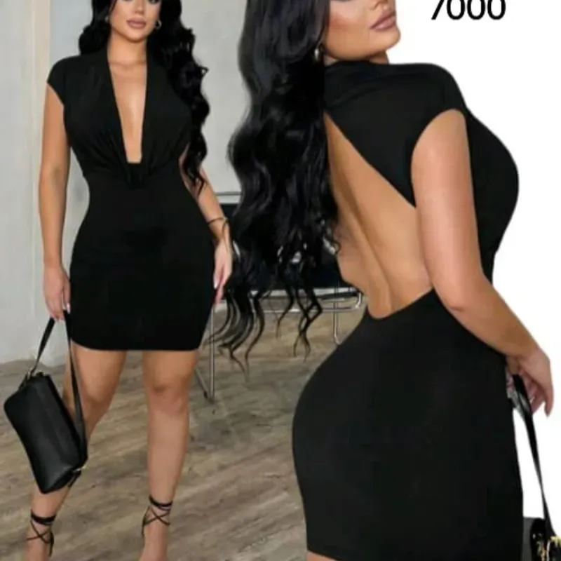 Vestido negro sin espalda 