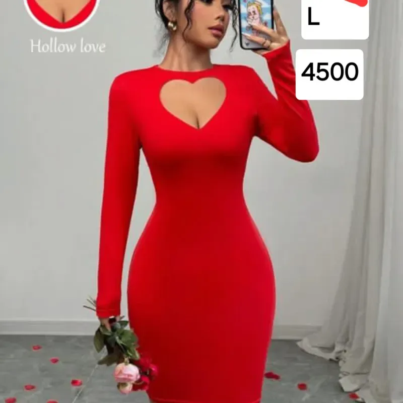 Vestido rojo con escote de corazón 