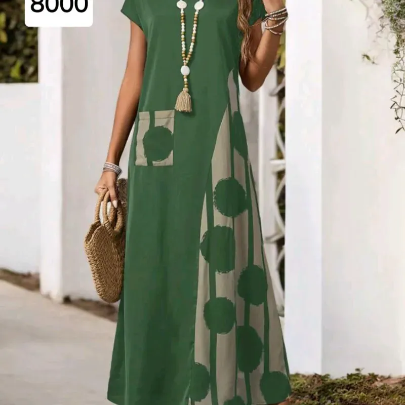 Vestido verde con estampado de bolas
