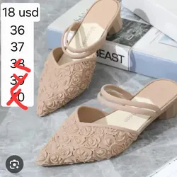 Zapatos engomados