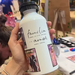 Botella deportiva blanca con dos tapas ✨