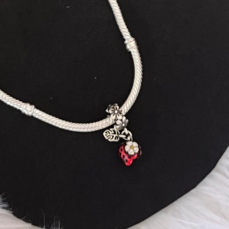 Charm de fresa