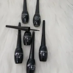 Delineadores líquidos