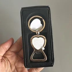 Llavero de corazón con abridor ✨
