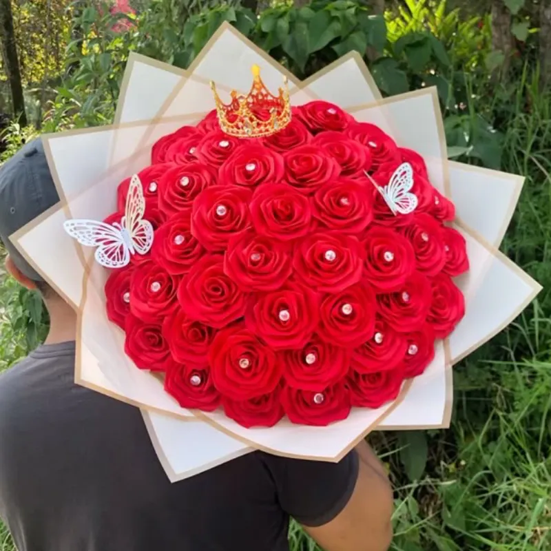 💐👑 Ramo Buchón de 50 Flores Eternas ✨