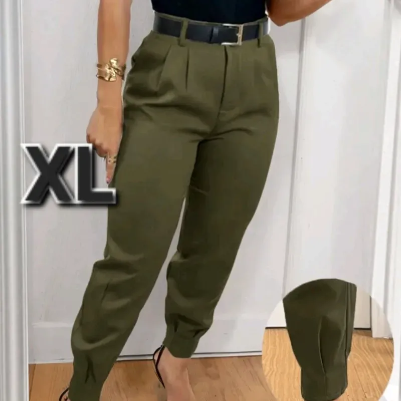 Pantalones Regulares con Detalles