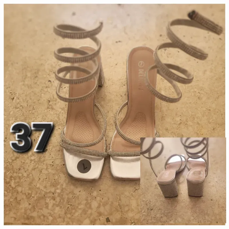 Zapatos de Tacon