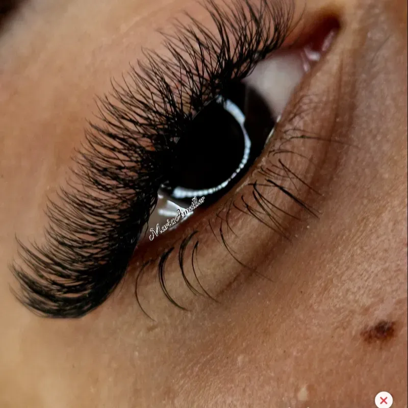 Extensiones de pestañas