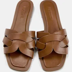 Preciosas sandalias marca Pull&Bear