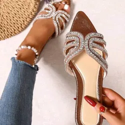 Sandalias de punta fina color marrón