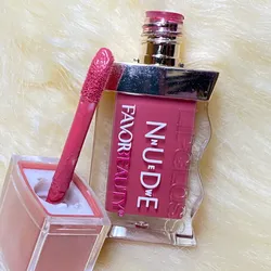Labial Nude 