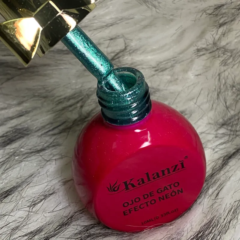 Ojo de Gato Efecto Neón Verde