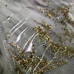 Piedra Swarowsky Dorada SS4