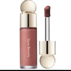 rubor liquido rare beauty tono  worth