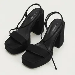 tacones bershka