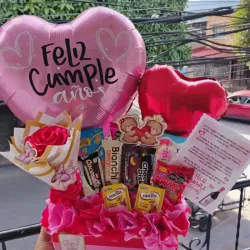 Cesta con globos