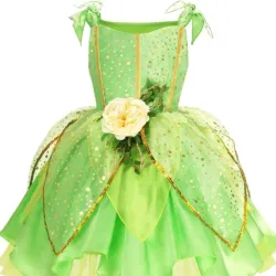 Vestido con decoración 3D