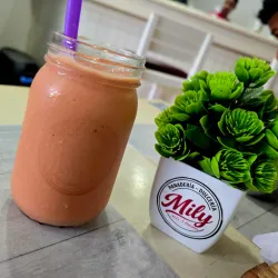 Jugos y batidos naturales