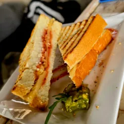 Sandwich Simple de Queso