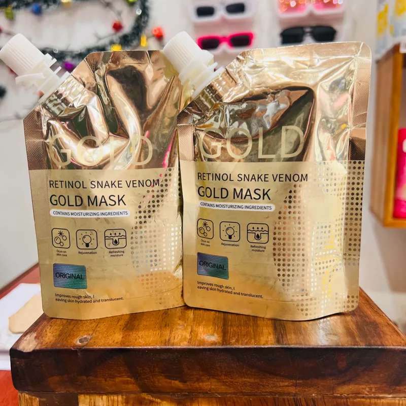 Mascarilla dorada con Veneno de Serpiente y Retinol