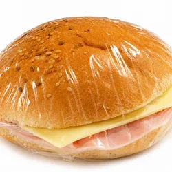 Sandwich de jamón y queso