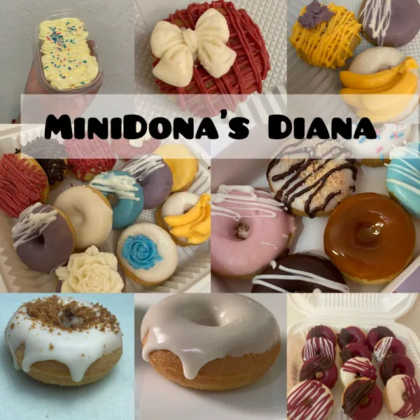 Mini donas personalizadas hechas al momento, ideales para eventos, cumpleaños, mesas dulces y regalos especiales. Nuestras mini donas tienen aproximadamente 4 cm de diámetro y 2 cm de alto, perfectas para disfrutar en un solo bocado, con una textura suave y un sabor irresistible.
Ofrecemos mini donas por encargo con una gran variedad de sabores, glaseados y toppings. Puedes personalizar colores, diseños y combinaciones según tu evento o preferencia, creando una experiencia única y deliciosa.
Trabajamos con ingredientes de calidad y preparamos cada pedido de forma fresca para garantizar el mejor sabor. Si buscas mini donas para fiestas, eventos o para consentirte, aquí encontrarás opciones creativas, lindas y deliciosas.
Haz tu pedido de mini donas personalizadas y lleva a tu mesa un detalle dulce que todos van a recordar.