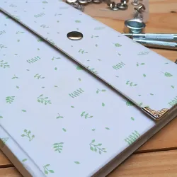 Agenda con cierre de broche