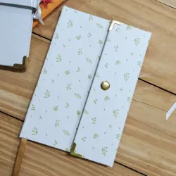 Agenda con cierre de broche