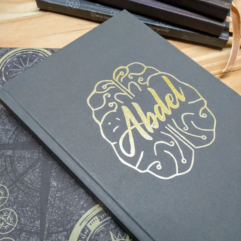 Diseño de cerebro con nombre