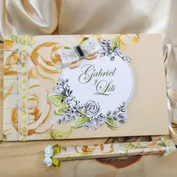Libro de firmas color crema y dorado de rosas
