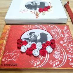 Libro de firmas rojo de rosas rojas con foto