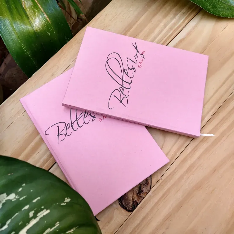 Logo con fondo de color