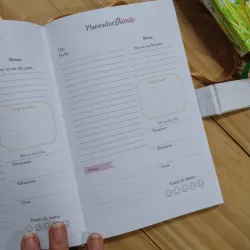 Planner minimalista malva