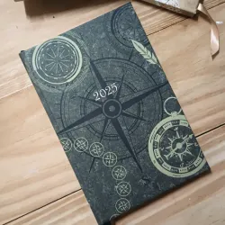 Agenda de brújulas negra