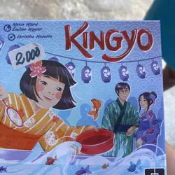 Juego de dados y cartas