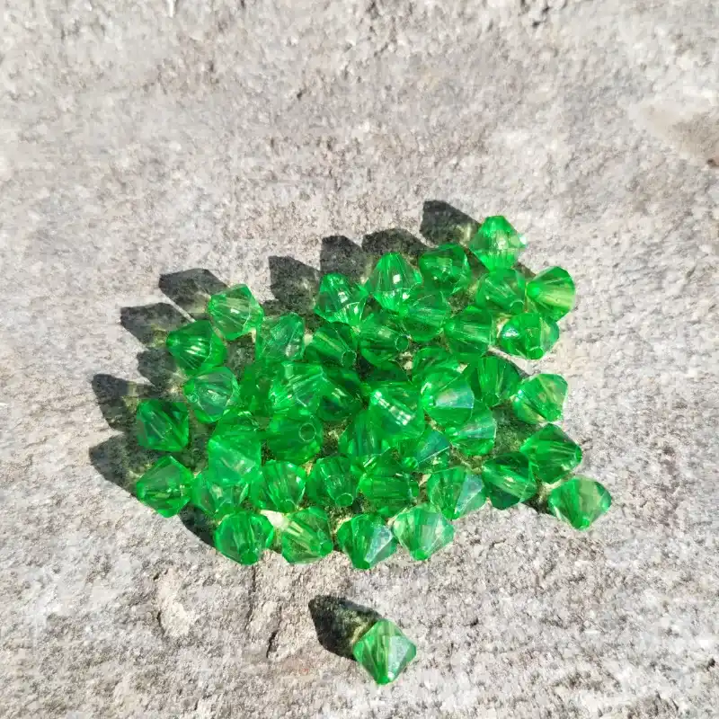 Biconos verdes 8 mm