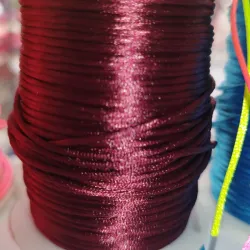 Cola de rata 1 mm rojo vino