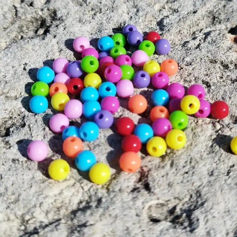 Perlas colores vivos 6 mm