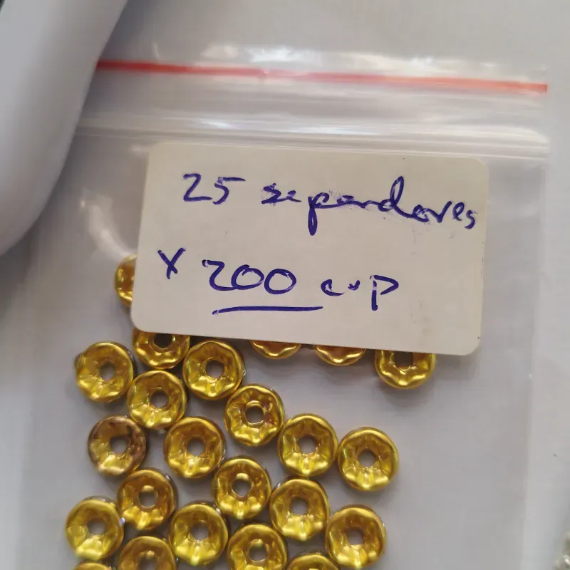 Separadores dorados con brillantes